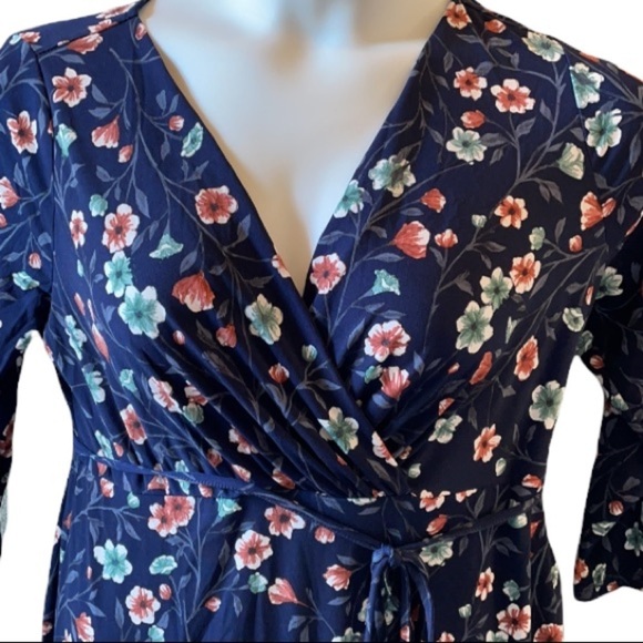 Motherhood Navy Floral Maternity Dress size Medium - Picture 2 of 12